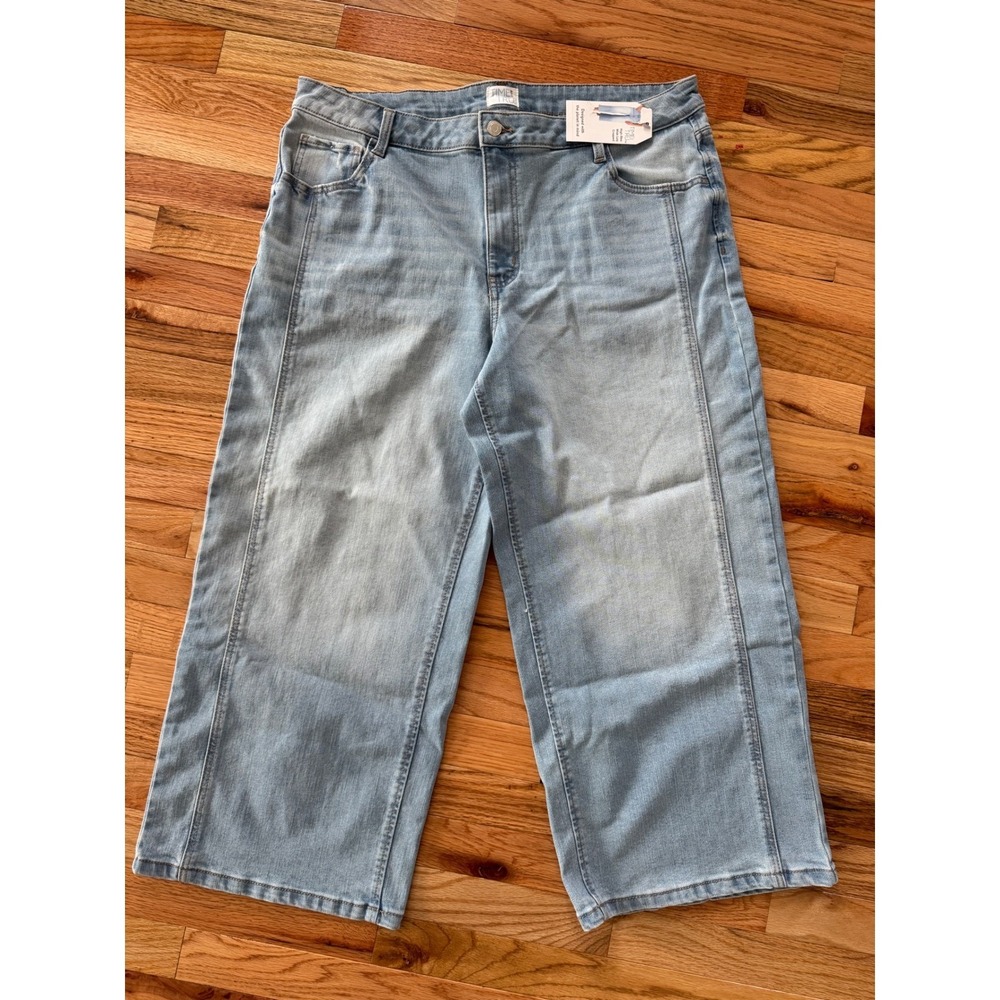 Time and Tru Womens High Rise Wide Leg Cropped Jeans Light Wash Size 16 NWT